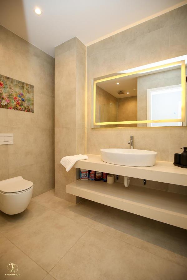 فلورا T2 City Apartments المظهر الخارجي الصورة