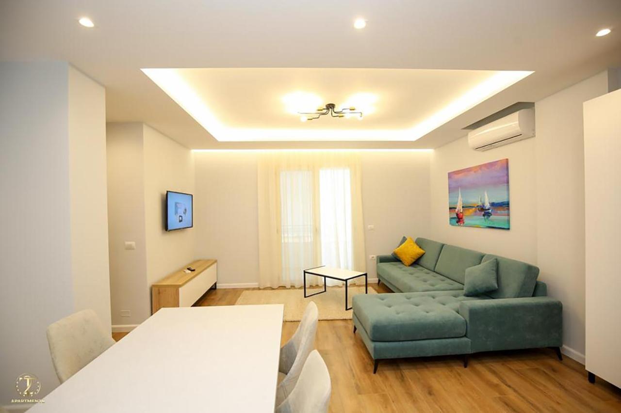فلورا T2 City Apartments المظهر الخارجي الصورة